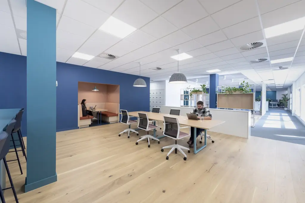 Hybrid working space