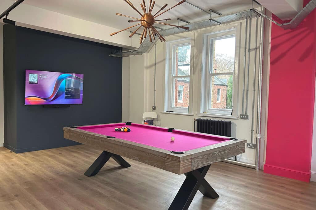 Olympus Power - pool table