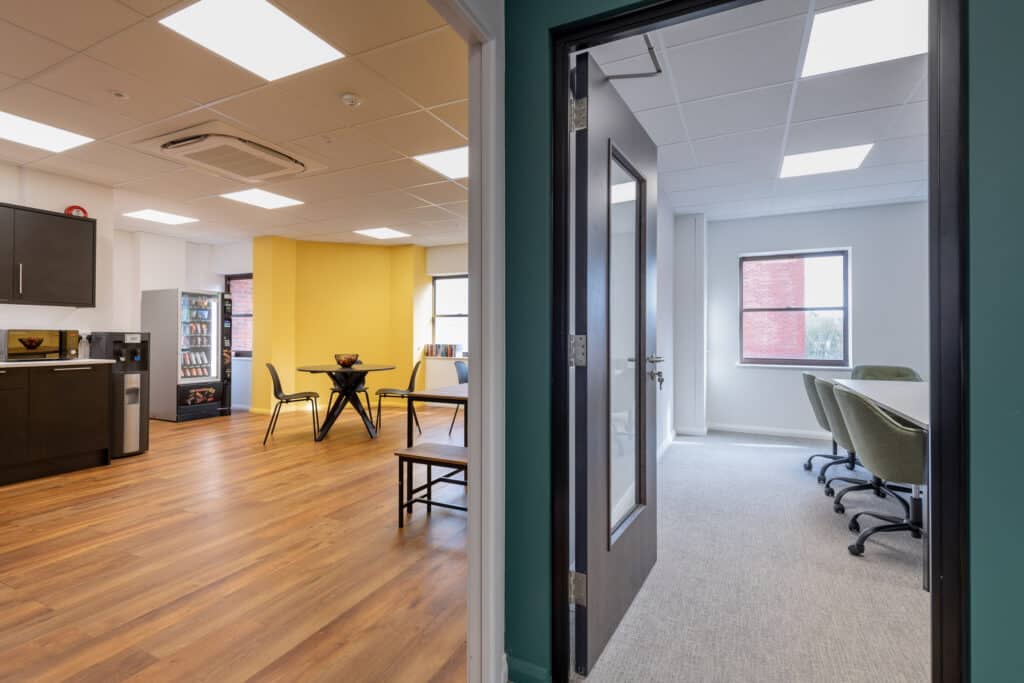 Embrace 5 employee eating space design